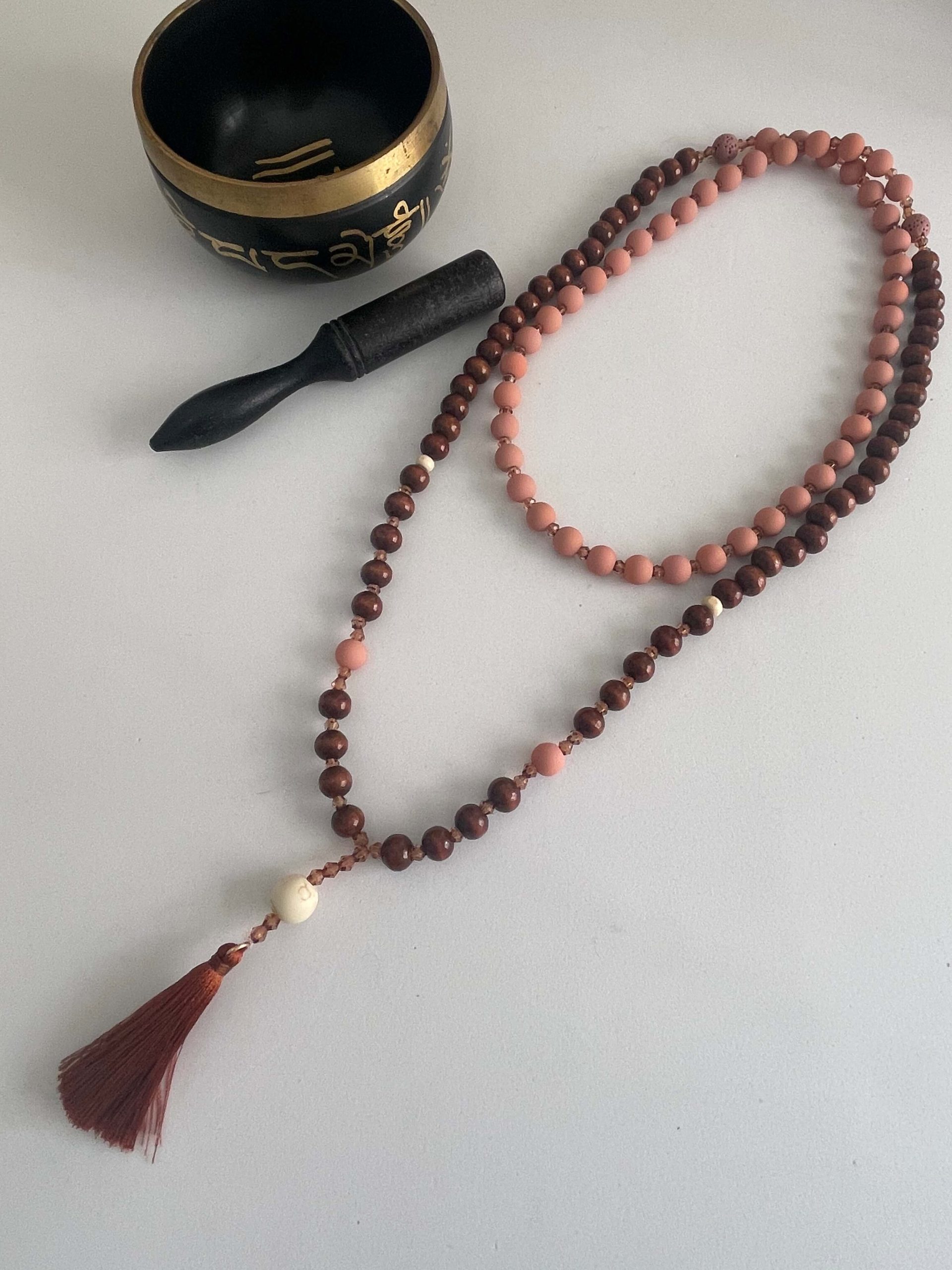 Japamala en Madera y Perlas de Resina - Mala de 108 cuentas artesanal